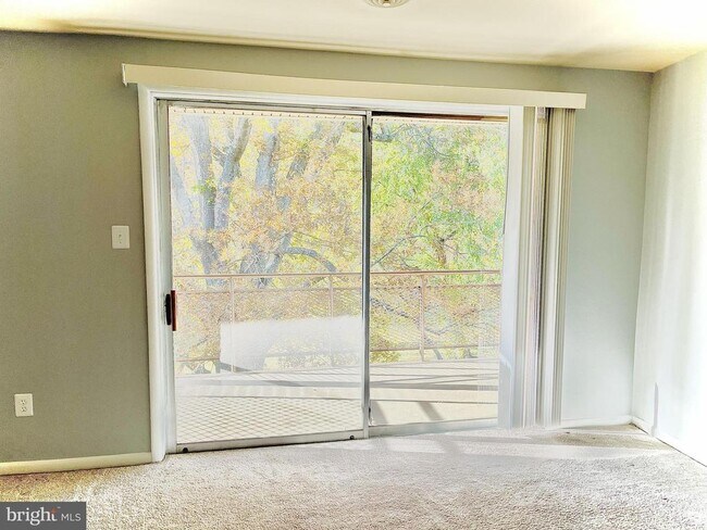 Photo - 10320 ROCKVILLE PIK Unit 401