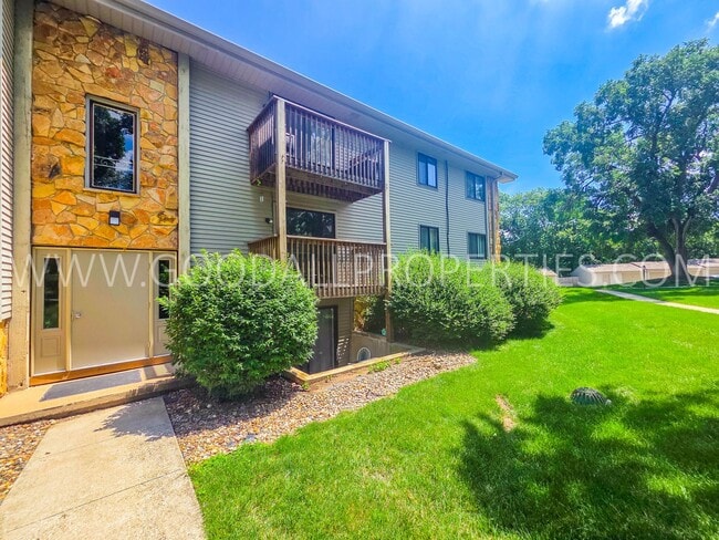Photo - 2 Bed, 2 Bath Condo with Pool Access in Clive Unit 6