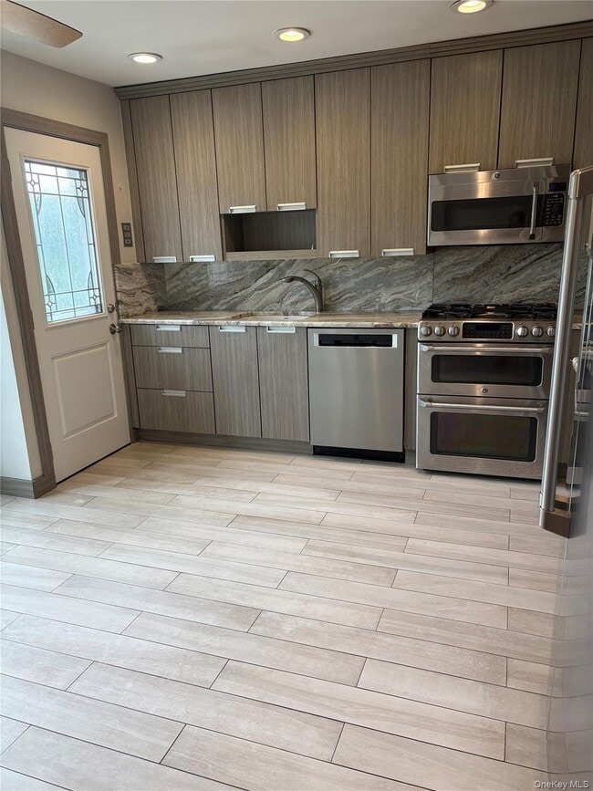 Photo - 76 Robby Ln