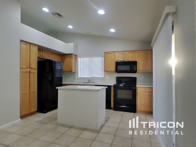 Photo - 10853 W Sands Dr