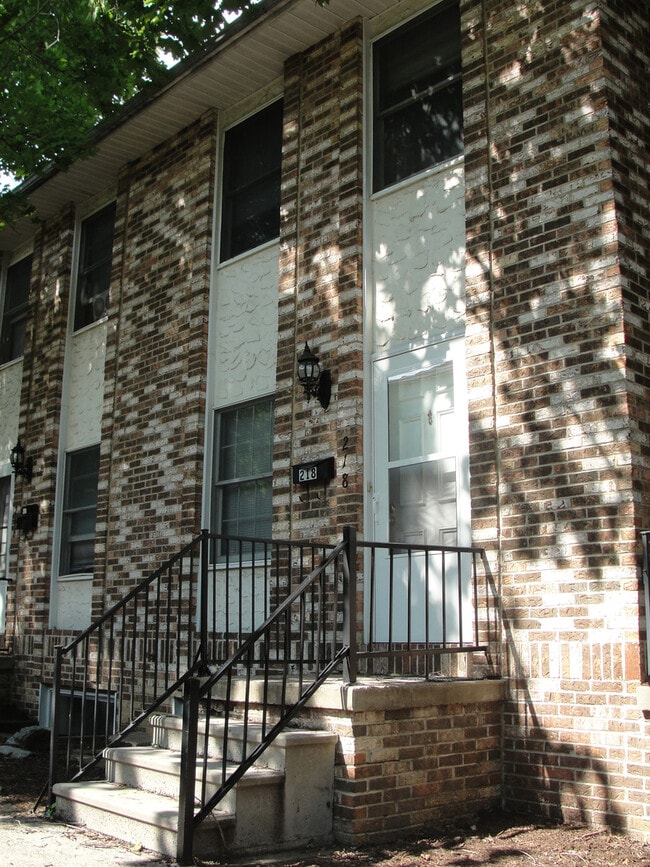 Building Photo - 218 W Fairmount Ave Unit 218 Rental