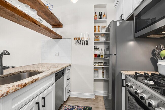 Photo - 54 MAGNOLIA Ave Unit 1*5