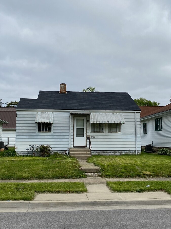 Photo - 2100 Underwood St House