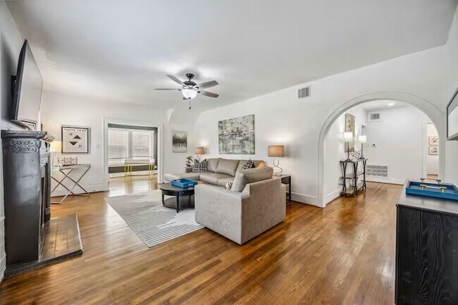 Photo - 2714 Palm St