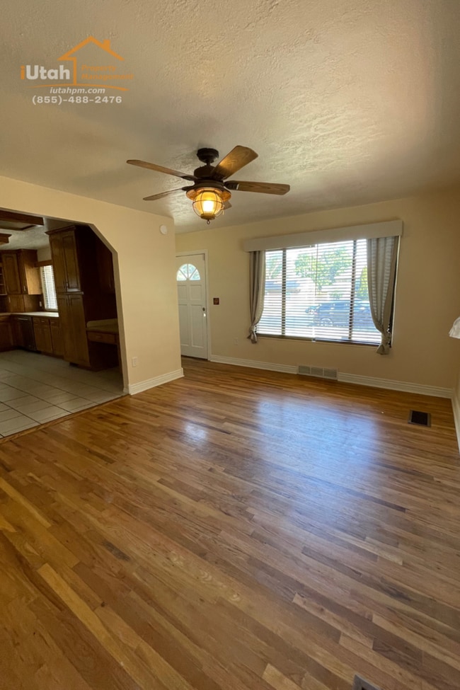 Photo - 4 bdrm 2 bth Home