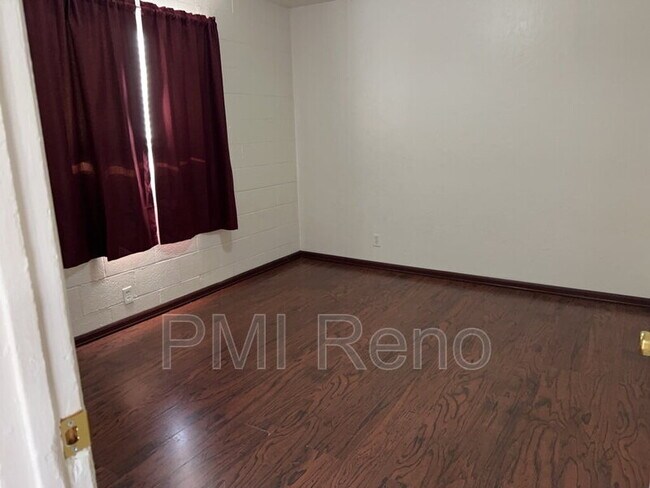 Photo - 2075 Patton Dr Unidad Apt B
