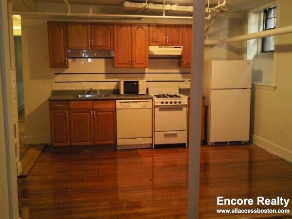 Photo - 1412 Commonwealth Ave Unidad 22 Rental