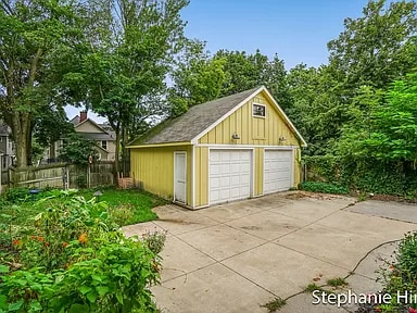 Photo - 832 Wealthy St SE Unit #A