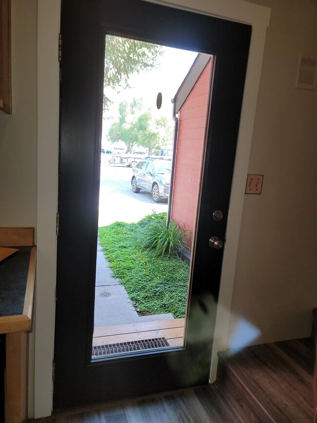 Photo - 1040 Smith Ln