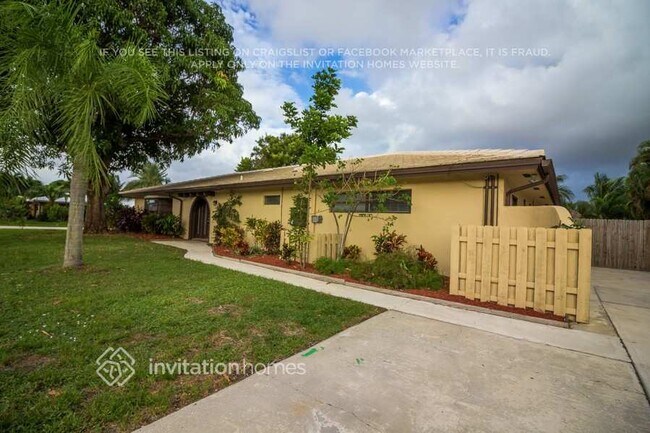 Photo - 1384 SW 14th Ave Casa