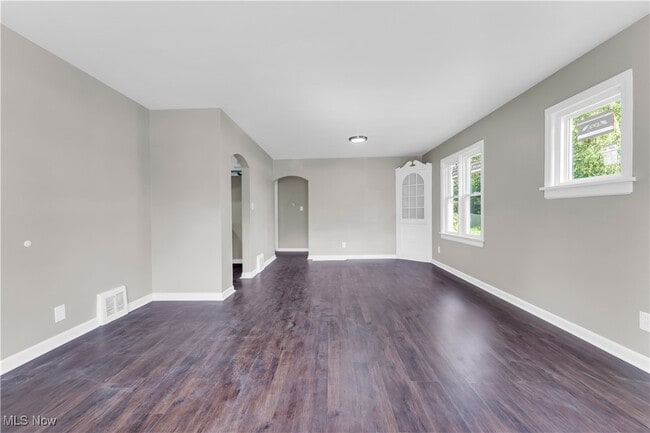 Photo - 4646 E 147th St Unit 1/DN