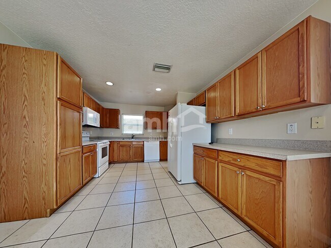 Photo - 5233 Mango Fruit St