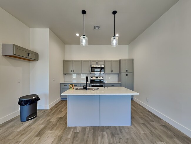 Photo - 217 Wright St