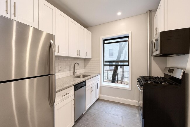 Photo - 541 W 156th St Unit 3