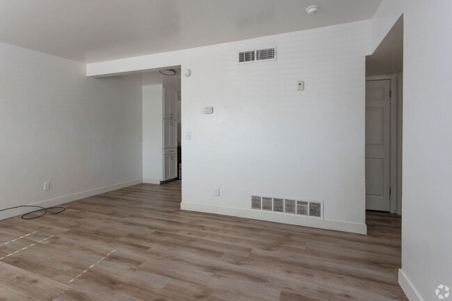 Photo - Sahuara Apartments