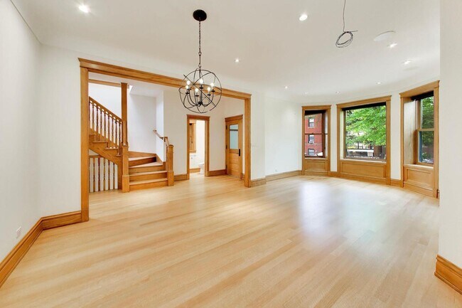 Photo - 3752 N Wayne Ave
