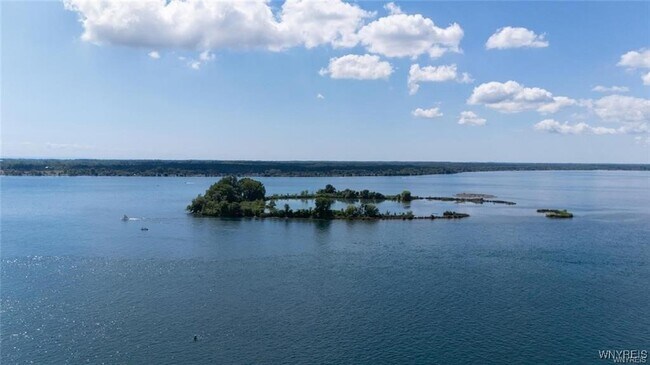 Photo - 2877 Niagara St