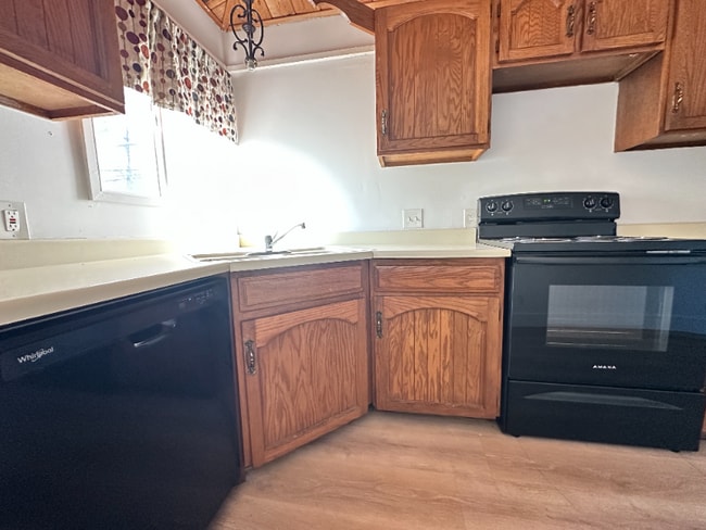 Photo - 1078 E White Mountain Blvd Unit 32