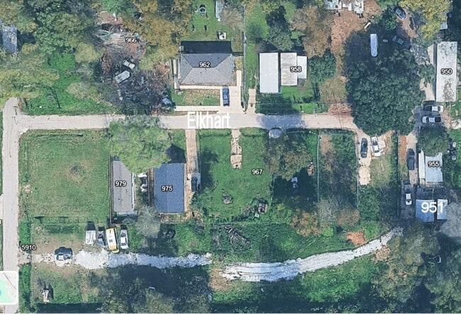 Photo - 951 Elkhart St