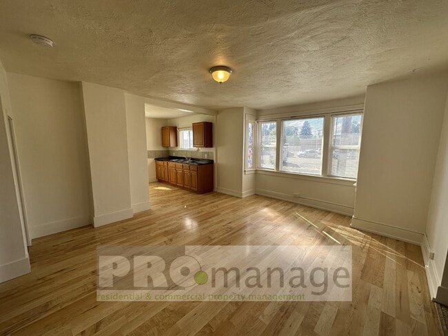 Photo - 399 W 17th St Unit 399 #1