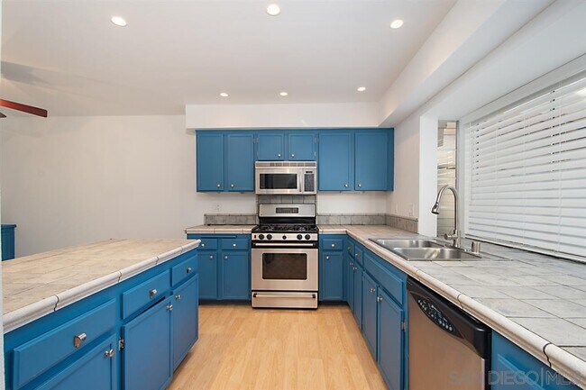 Photo - 2021 Haller St