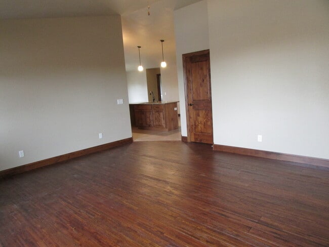 Photo - 3 BEDROOM | 2 BATH | TOWNHOME | SOUTH