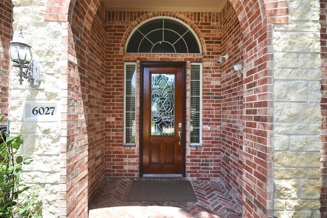 Photo - 6027 Opal Crest Ln