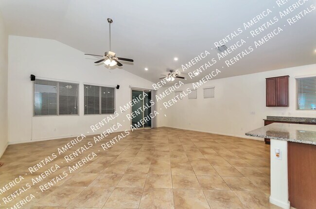 8298 E Magee Hill Loop
