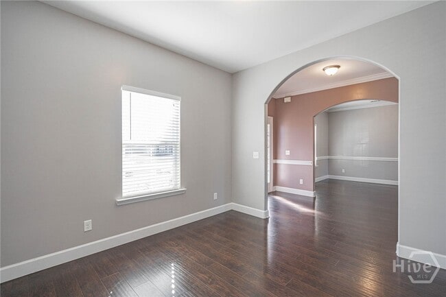 Photo - 100 Springcreek Ln