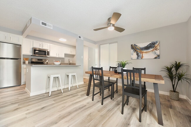 Oakwood Park Apartments