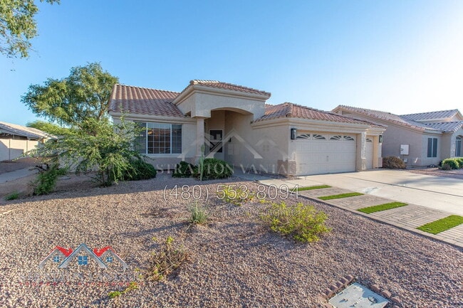 201 W Smoke Tree Rd