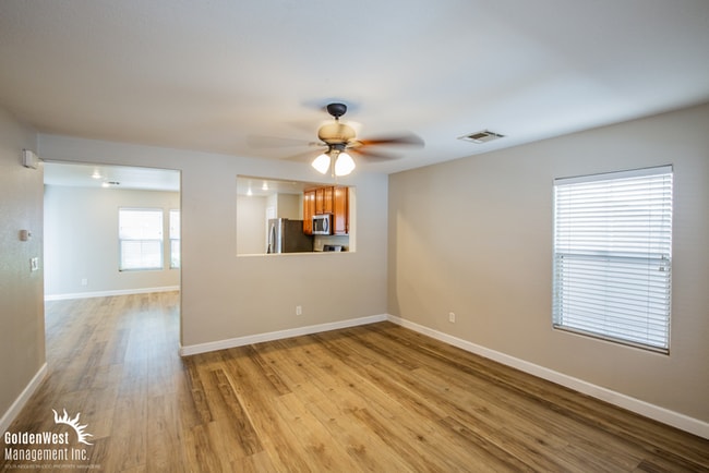 Photo - Spacious and Beautiful 3Bdm 2.5Ba!