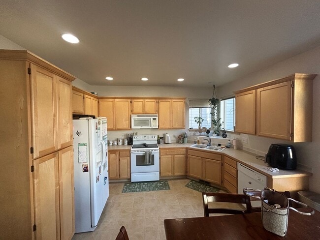 Photo - 4B, 2.5BA Pet-friendly home w/2-car garage in Whitman Court -Renton, $3,595 per month