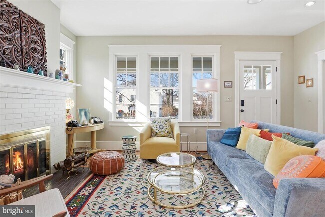 Photo - 511 N Fillmore St