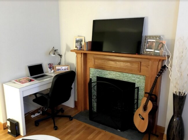 Photo - 102 Gainsborough St Unidad #6E