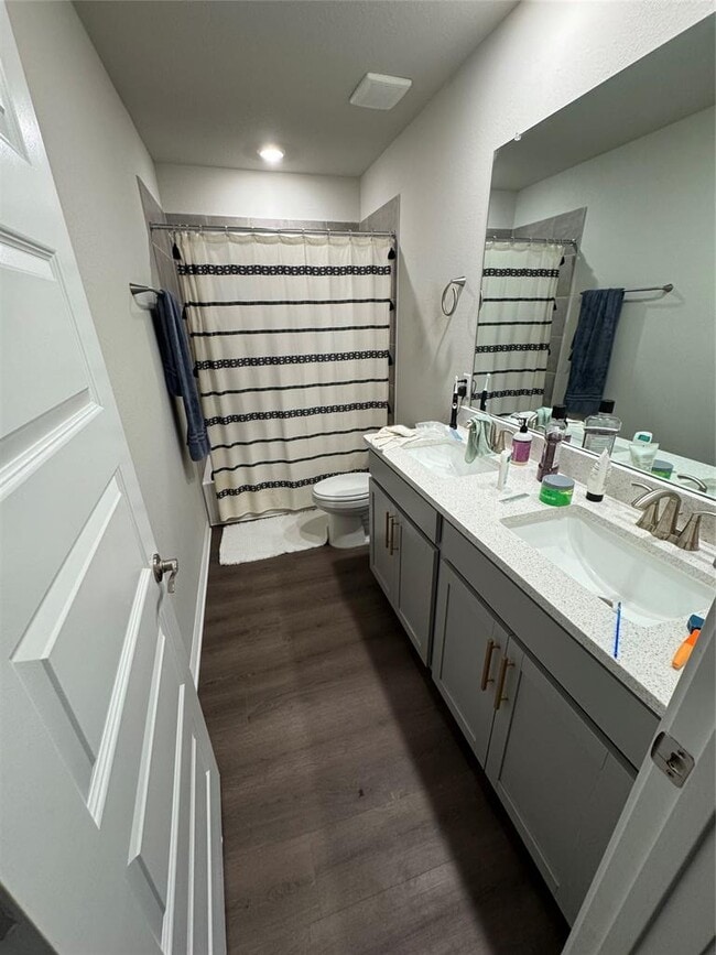 Photo - 429 El Capitan Lp