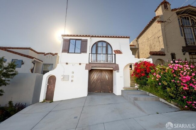 Photo - 212 Tocoloma Ave