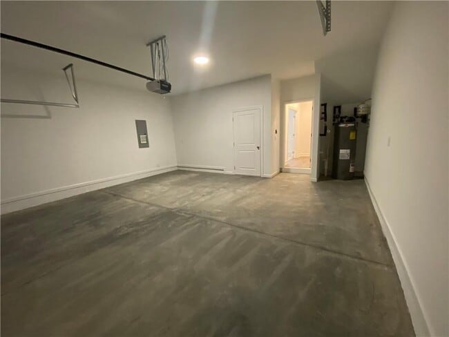 Photo - 805 Green Sapling Trl