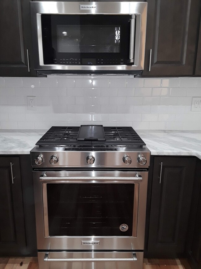 Cocina a gas - 8814 N Edison St