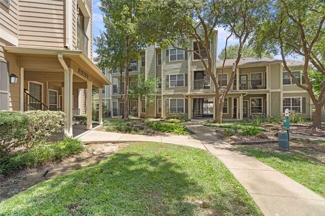 Building Photo - 2400 Spring Rain Dr Rental