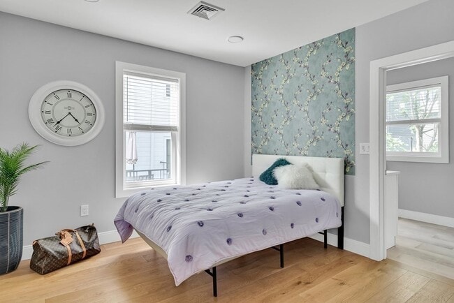 Photo - 19 Plymouth St