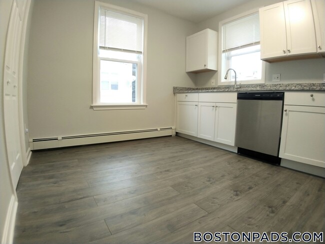 Building Photo - 108 Boston St Rental