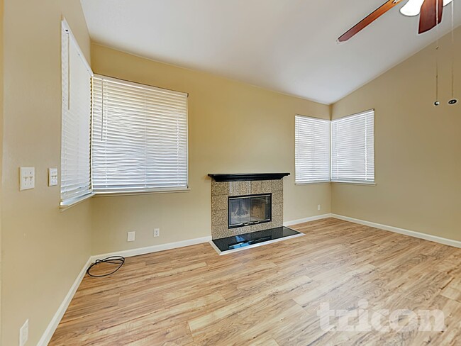 Photo - 221 Seabury St