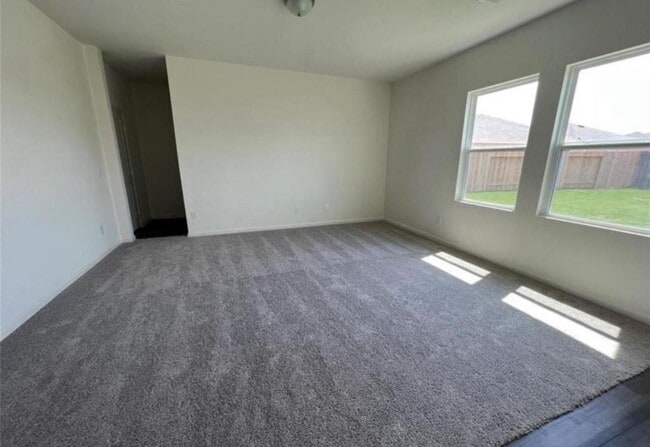 Photo - 1064 Water Oak Ln