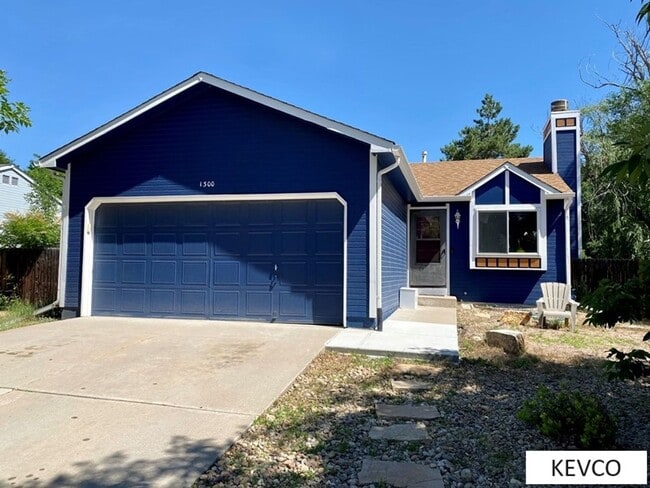 Building Photo - Sweet Home - Central Fort Collins!