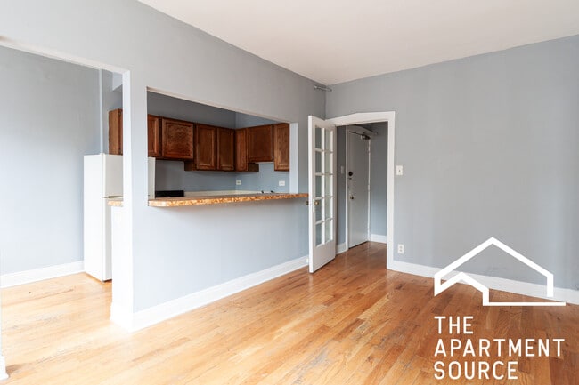 Photo - 511 W Melrose St Unit 316