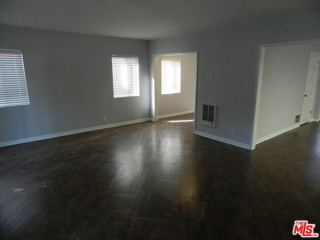 Photo - 2711 Arizona Ave