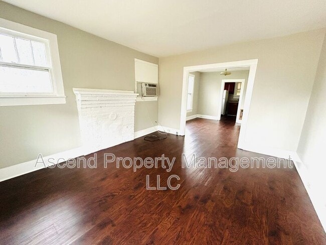 2001 Portland St