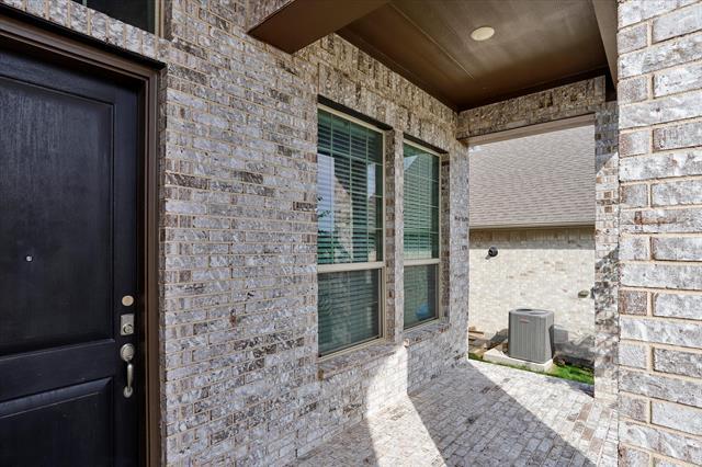 Photo - 253 Gill Point Ln