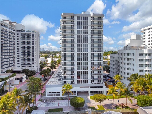 Photo - 2401 Collins Ave Condo Unit 904
